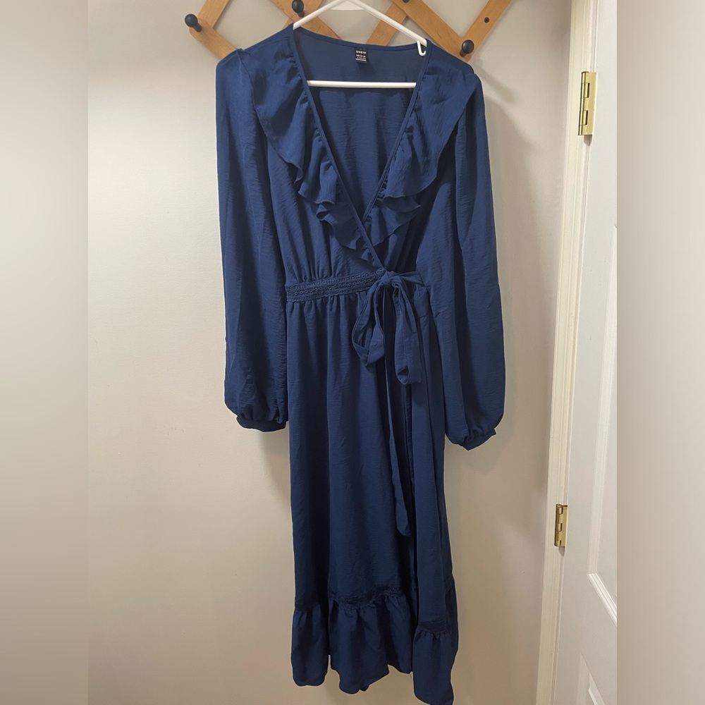 🔴4/$15 BUNDLE ONLY🔴 Shein Blue Wrap Dress
